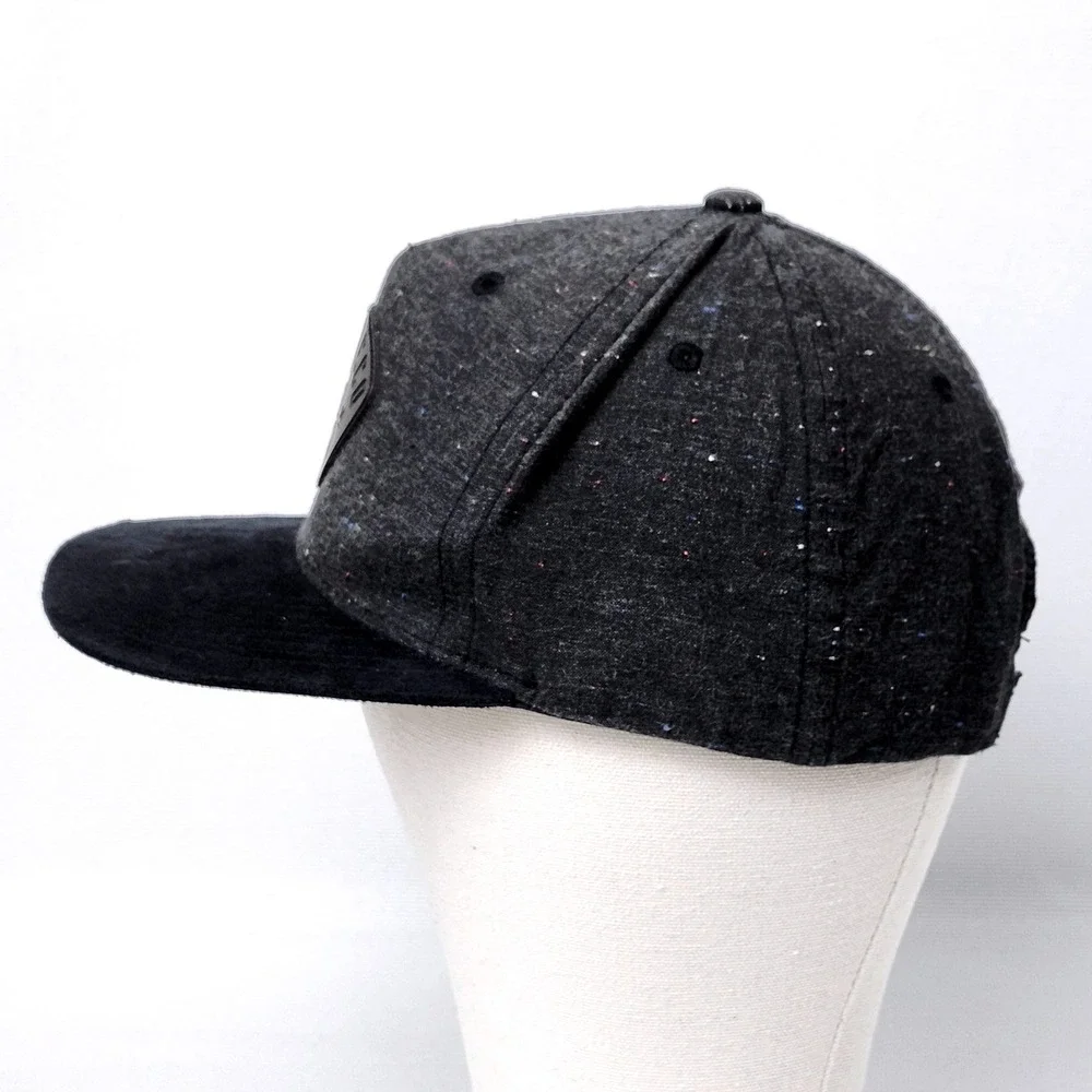 DC Shoes Co Snapback Hat Baseball Cap Gray Black Patch OSFM The Classics Yupoong